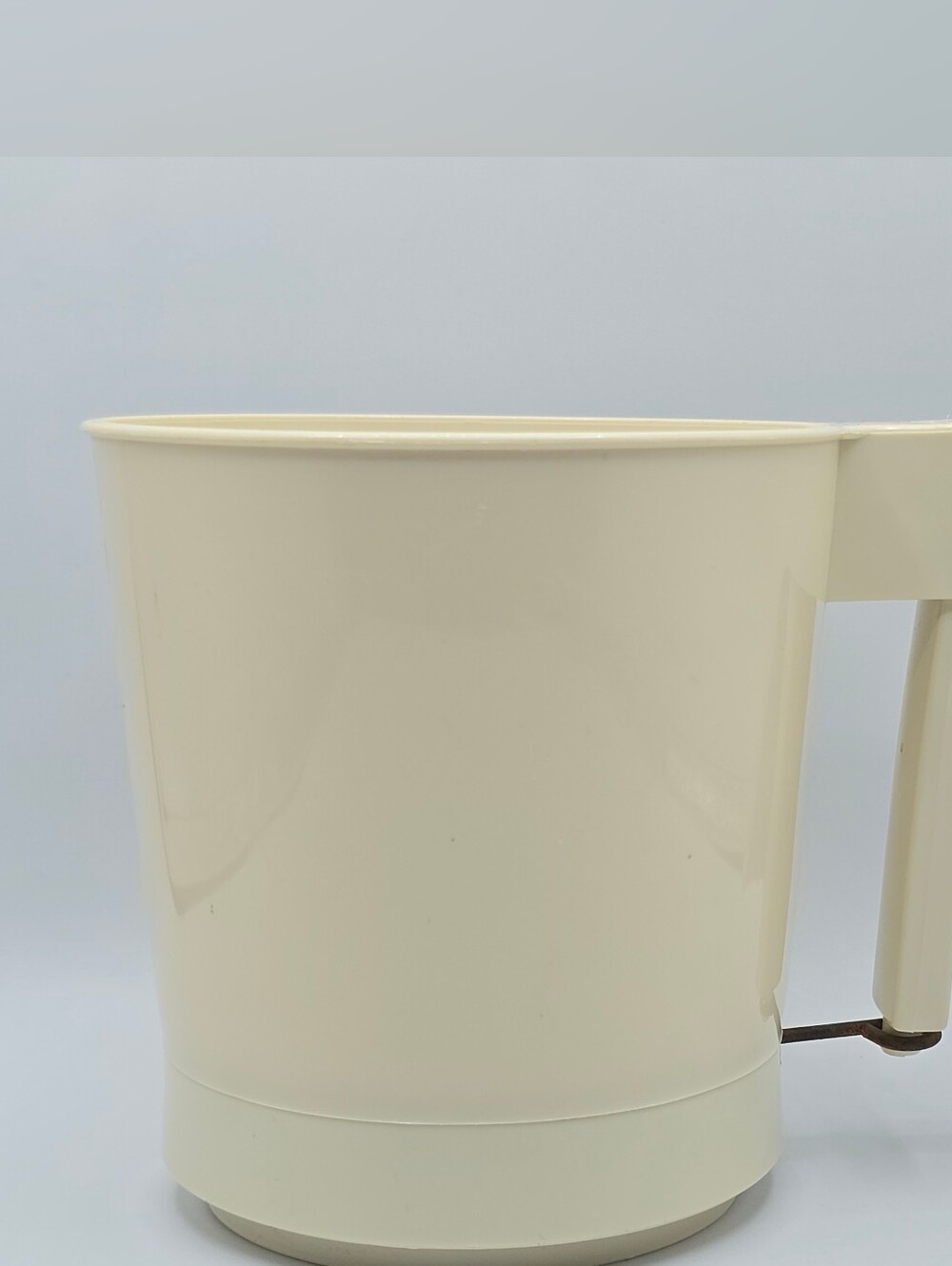 VTG EKCO Flour Sifter 3 Cup/750ml with Squeeze Handle 1980s